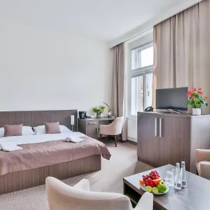 Aparthotel Embassy By Lh, Prague