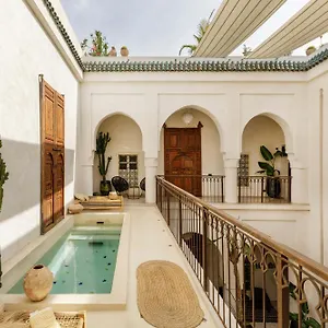 https://riad-la-lumiere-detoile.marrakeshhotelsmorocco.com